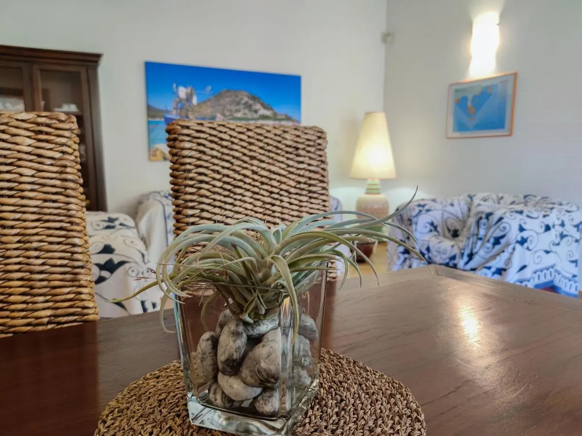 Domu Cannuja Villasimius Apartment